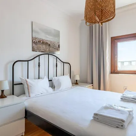 Bright Gorgeous Airy 4Bd2Bath Central Pad! #348 Apartment Istanbul