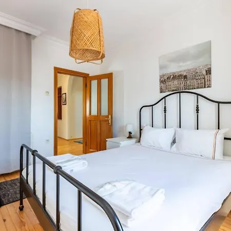 Bright Gorgeous Airy 4Bd2Bath Central Pad! #348 * Istanbul