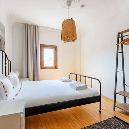 Apartamento Bright Gorgeous Airy 4bd2bath Pad! #348 Estambul