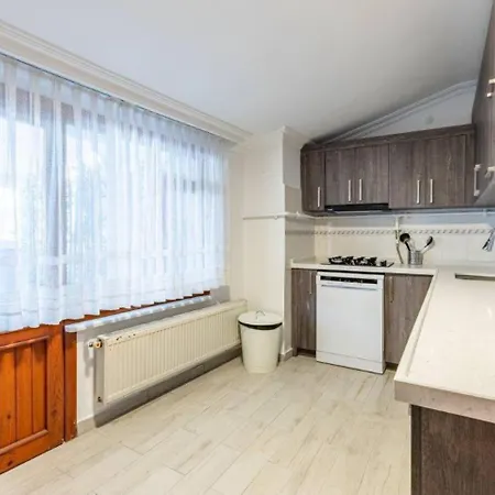 Apartment Bright Gorgeous Airy 4Bd2Bath Central Pad! #348 *
